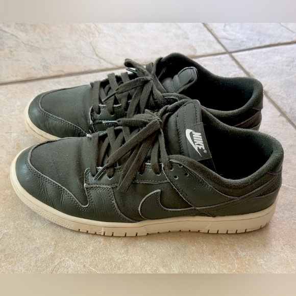 Nike Dunk Low Retro Premium (Black) Men’s - Picture 1 of 5